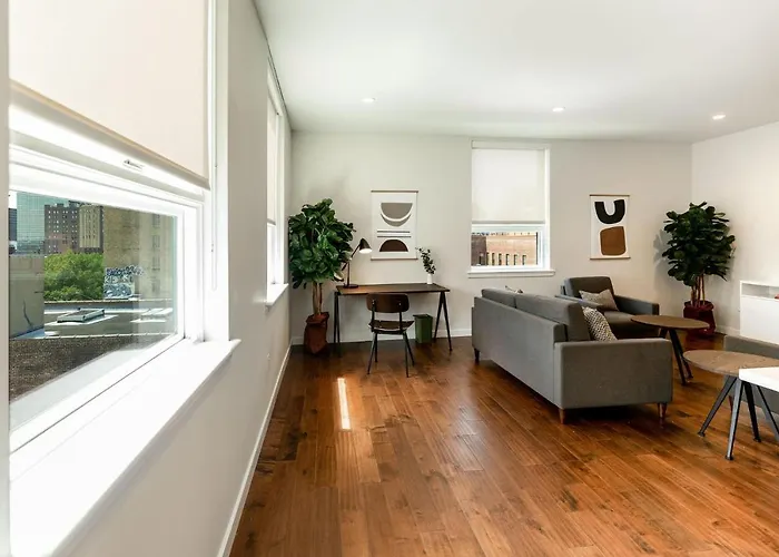 Kislak 403 Luxurious 2Br Retreat Above The City